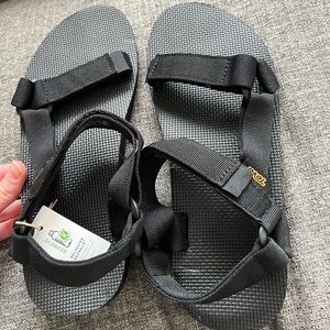 Men’s teva sandal size 9
